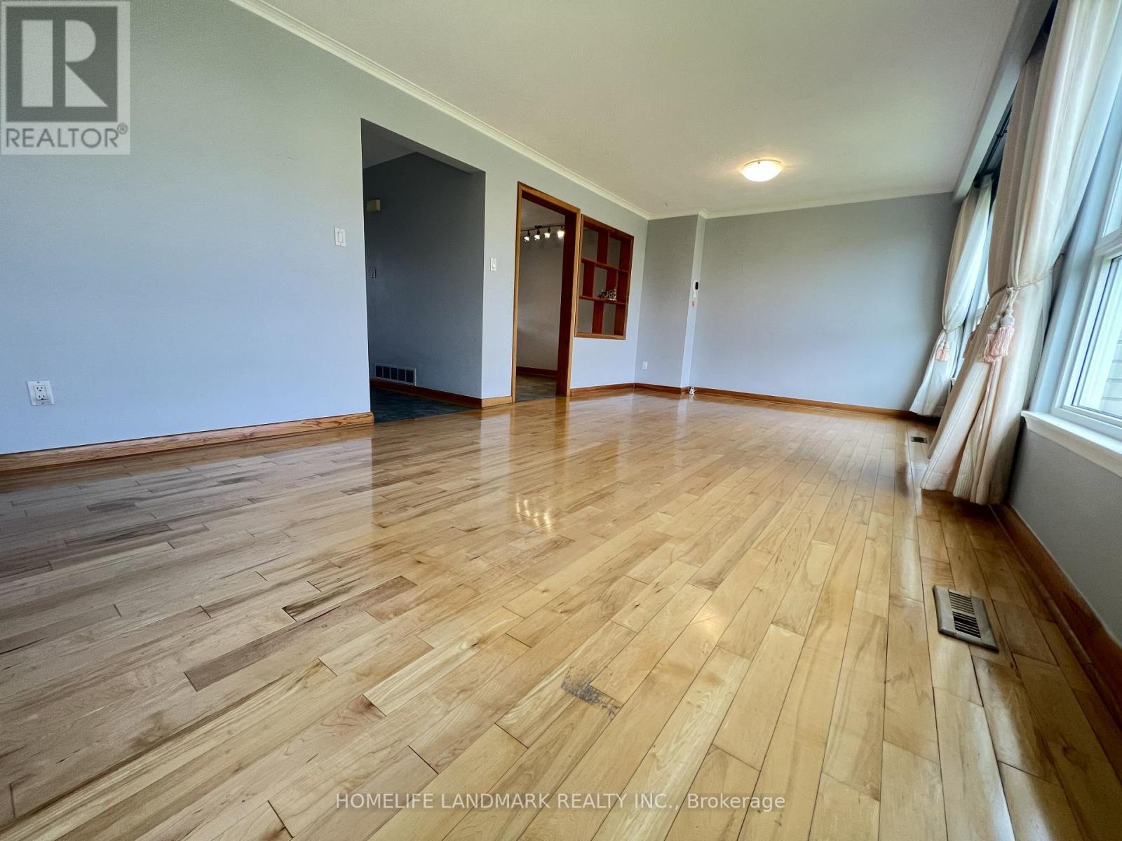 27 TILLPLAIN ROAD - 12