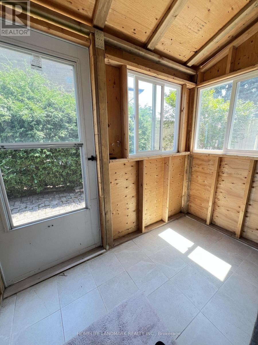 27 TILLPLAIN ROAD - 29