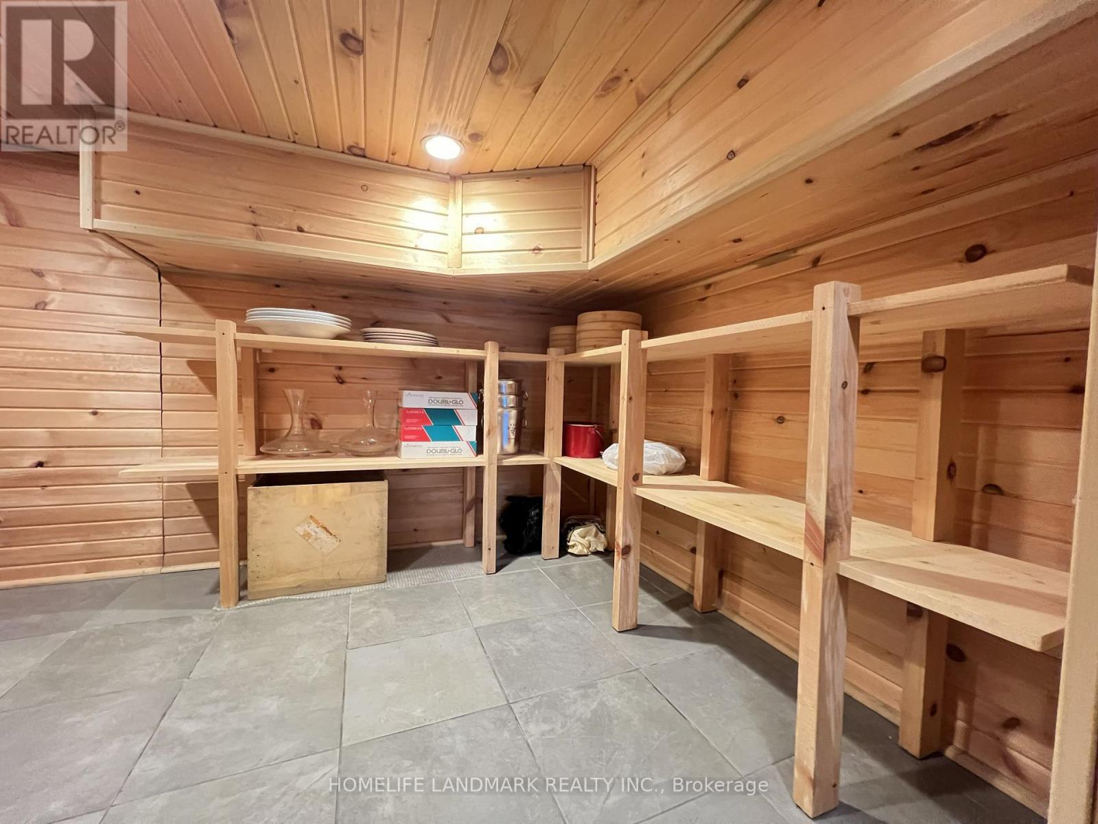27 TILLPLAIN ROAD - 35