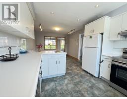 Recreational, Games room - 27 Tillplain Road, Toronto, ON M3H5R1 Photo 9