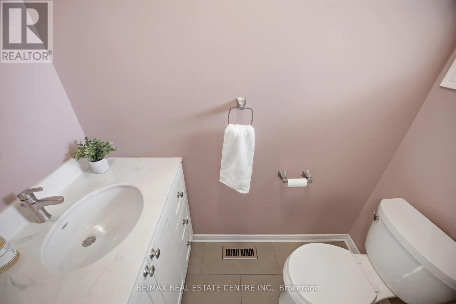 92 NANPORT STREET - 22