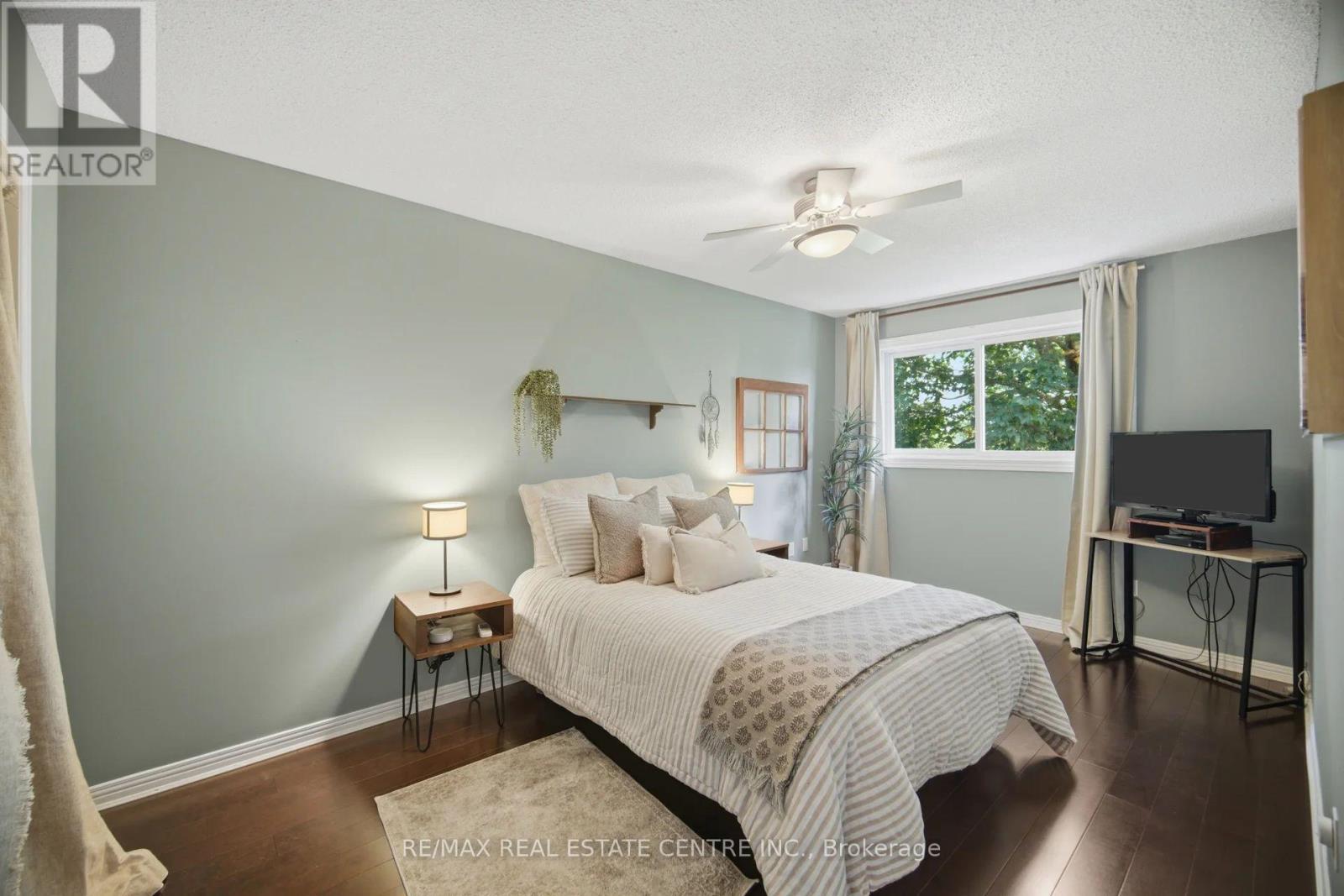 92 NANPORT STREET - 28