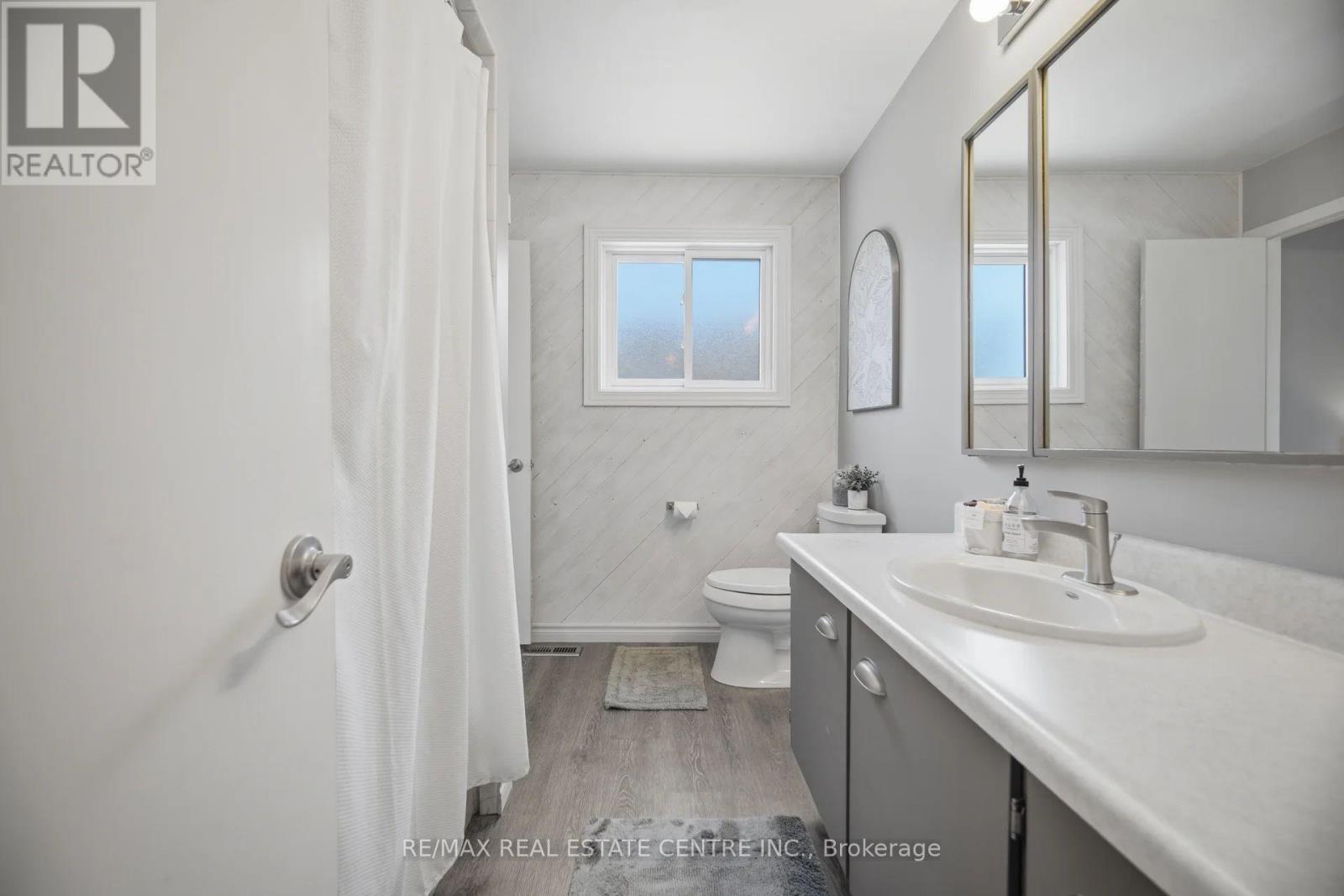 92 NANPORT STREET - 34