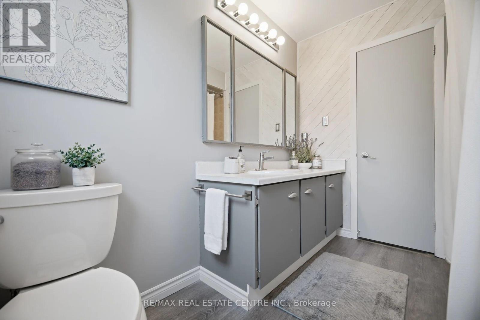 92 NANPORT STREET - 35