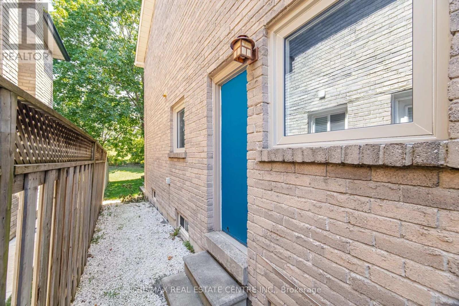92 NANPORT STREET - 36