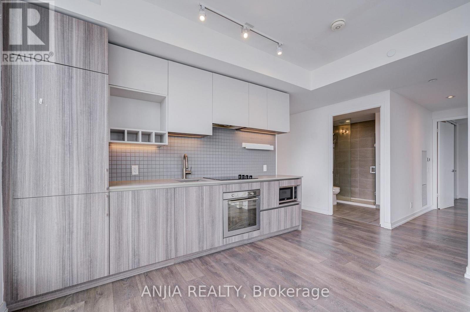 #6102 5 BUTTERMILL AVENUE - 19