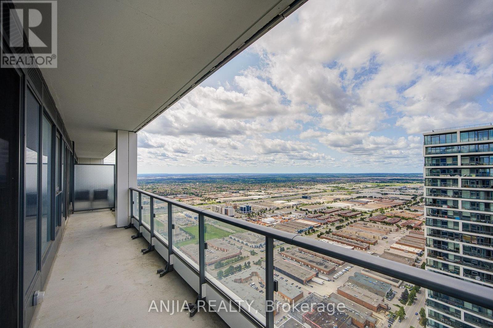 #6102 5 BUTTERMILL AVENUE - 27