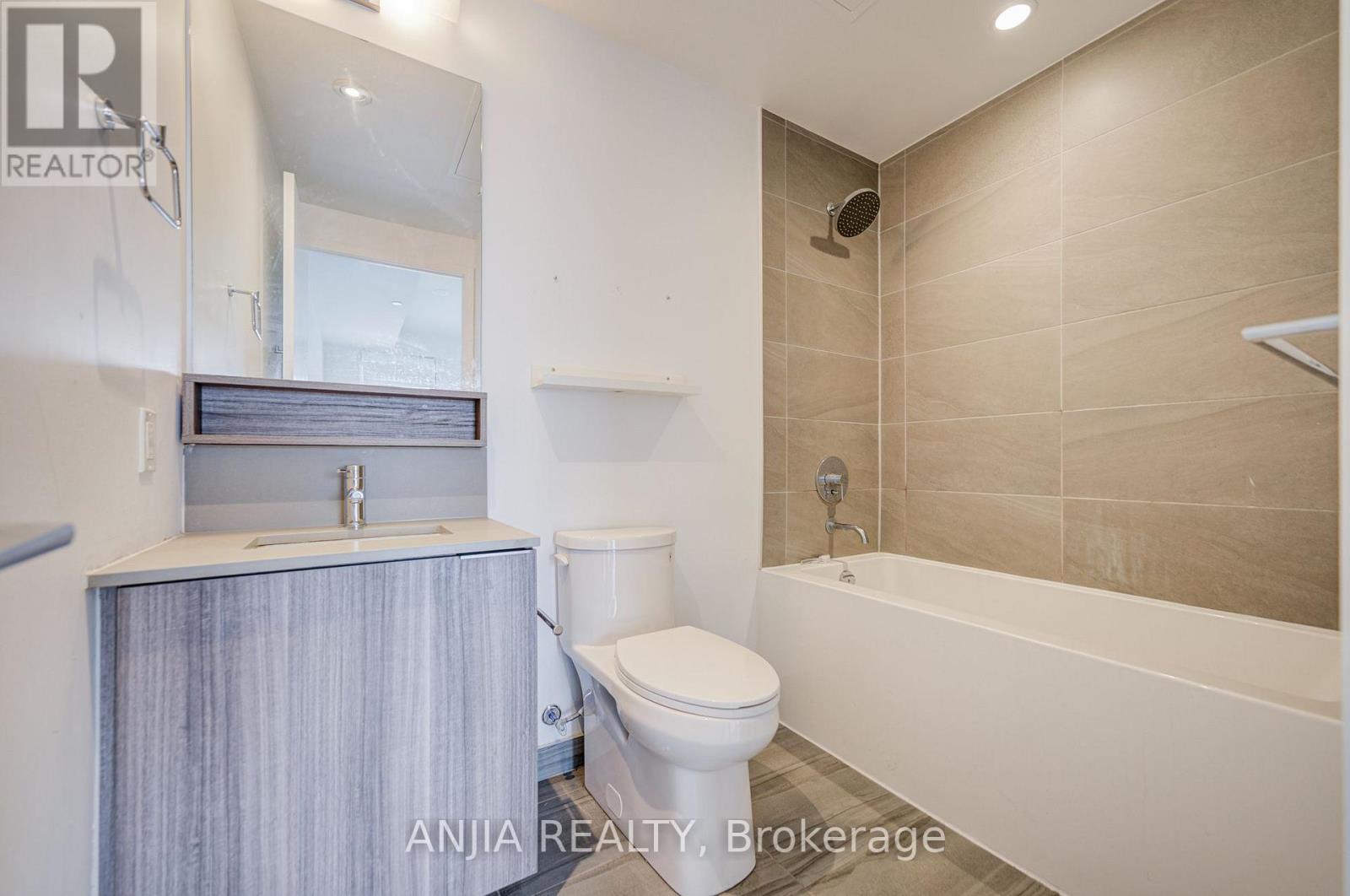 #6102 5 BUTTERMILL AVENUE - 34