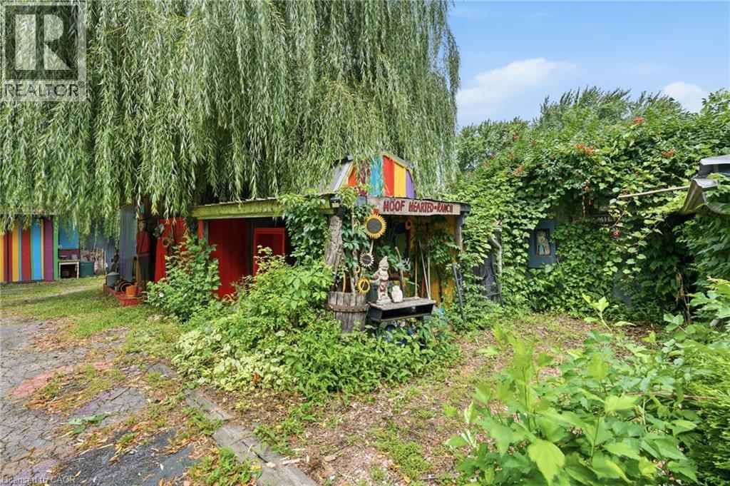 4034 VICTORIA Avenue - 43