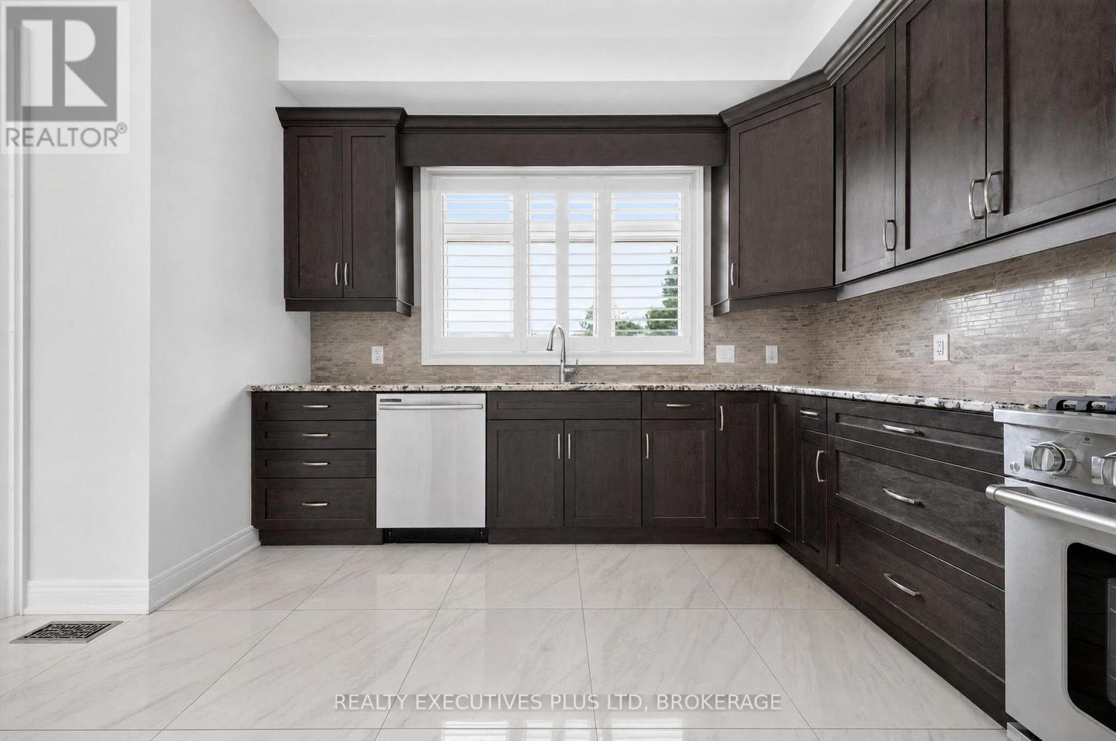 9211 TALLGRASS AVENUE - 10