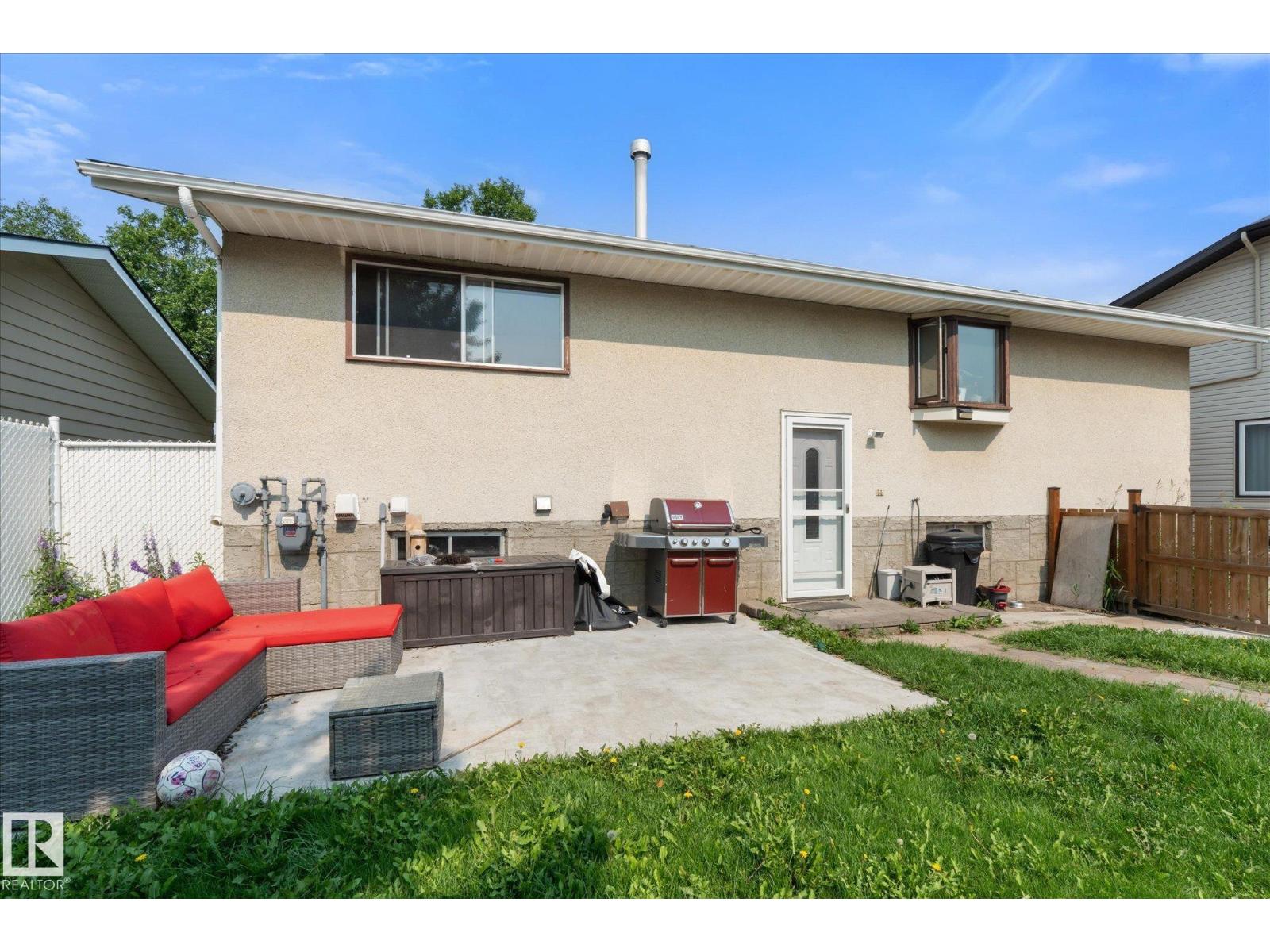 8529 95 Avenue - Photo 41
