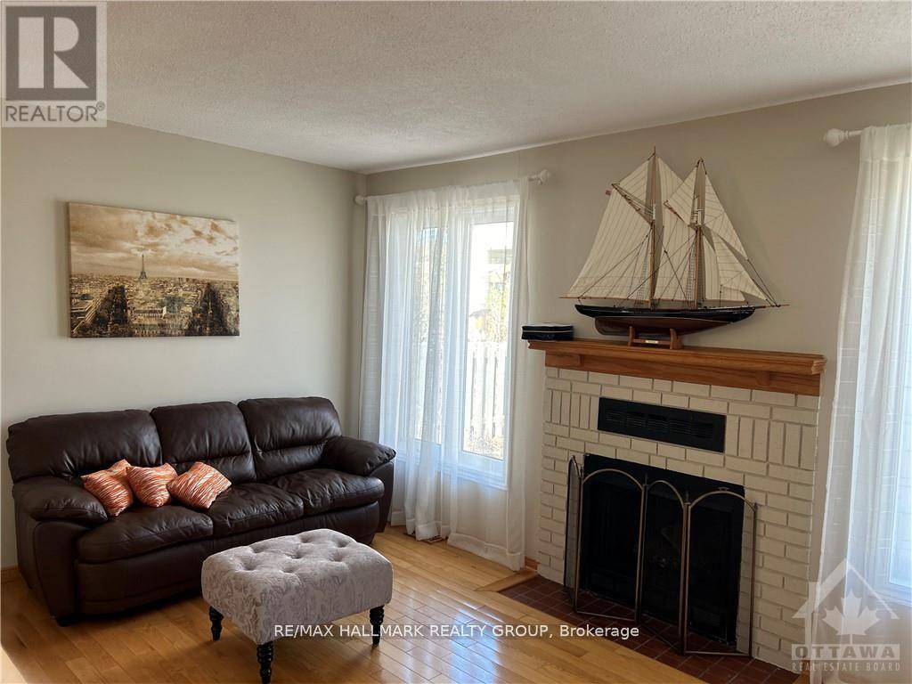 3 Bed, 3 Bath House for Rent in Ottawa – 6417 LOIRE DRIVE, Ottawa – MLS# X13606418 - Image 7