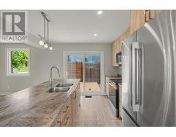 1 - 1202 Byron Avenue, Ottawa, ON K2B6T6 Photo 7