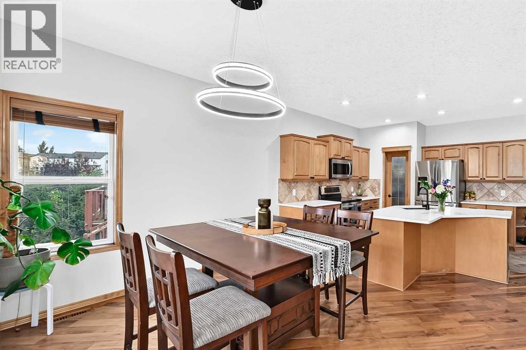 145 Panamount Place NW - 16