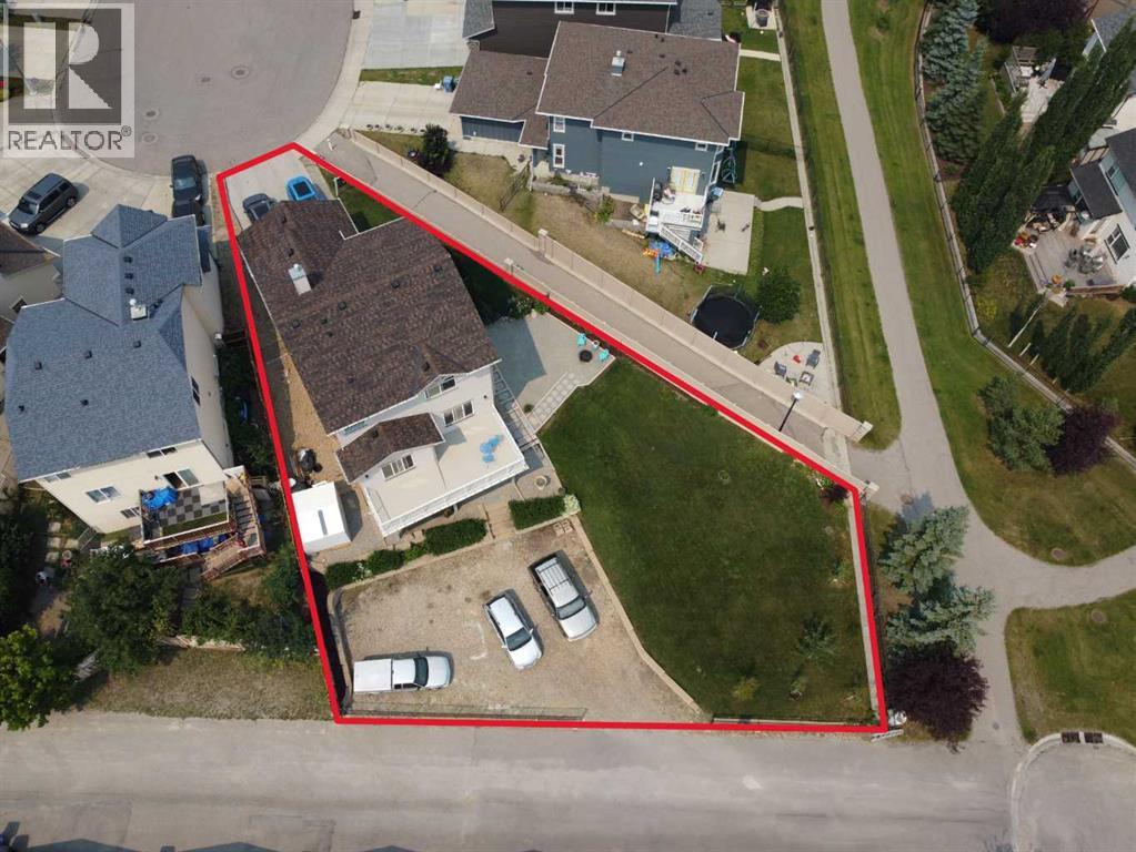 145 Panamount Place NW - 3