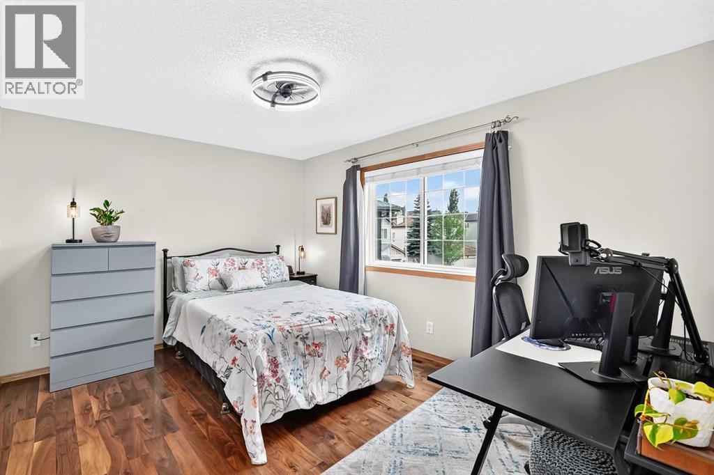 145 Panamount Place NW - 28