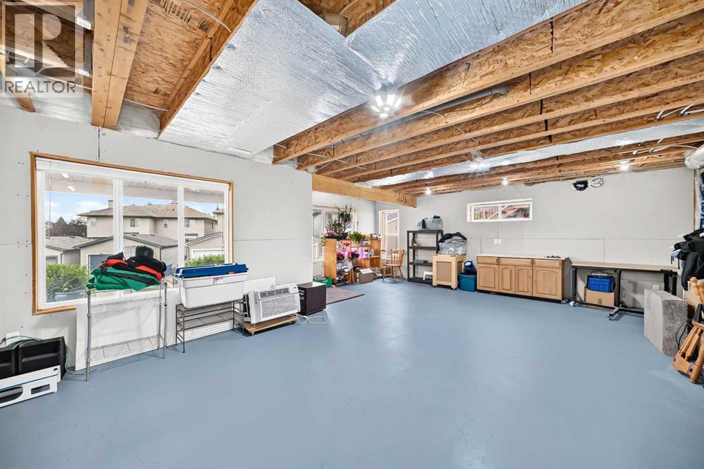 145 Panamount Place NW - 38