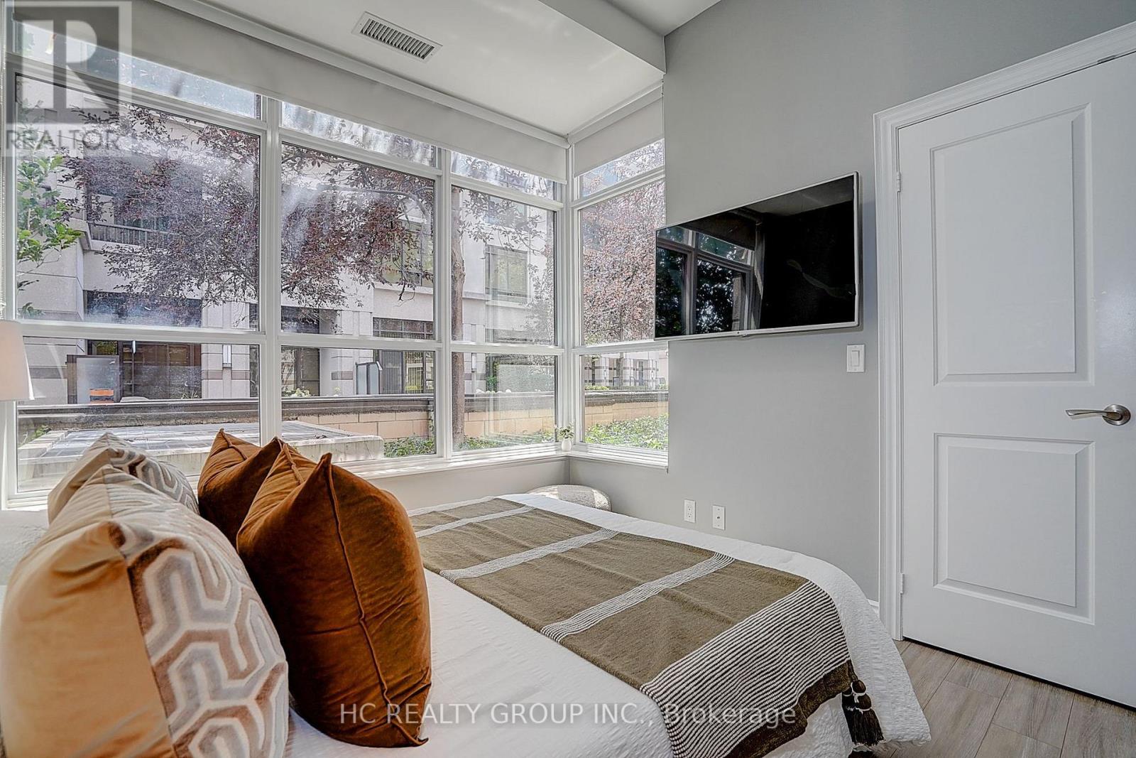 #205 33 CLEGG ROAD - 31