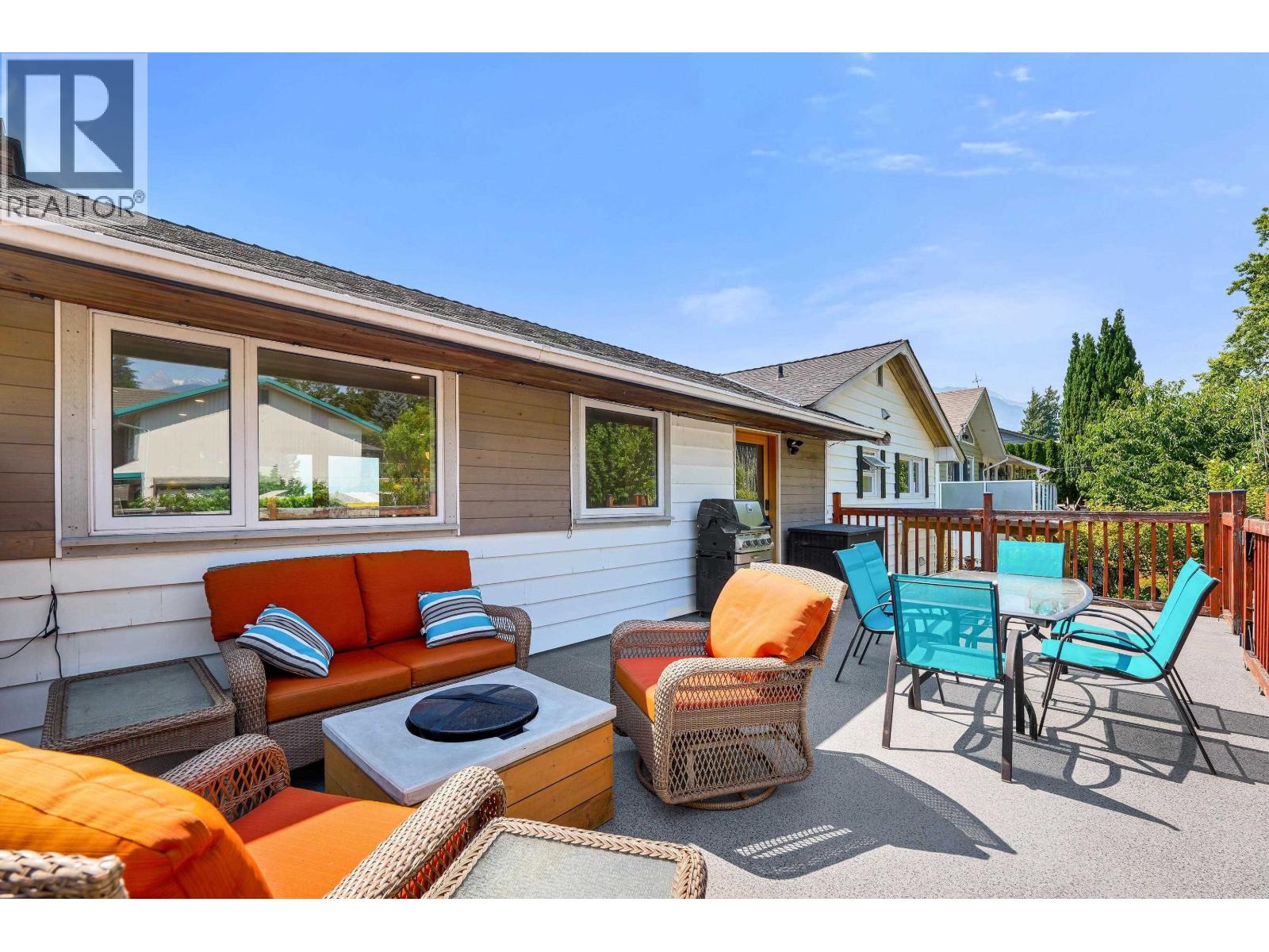 40256 AYR DRIVE, Squamish