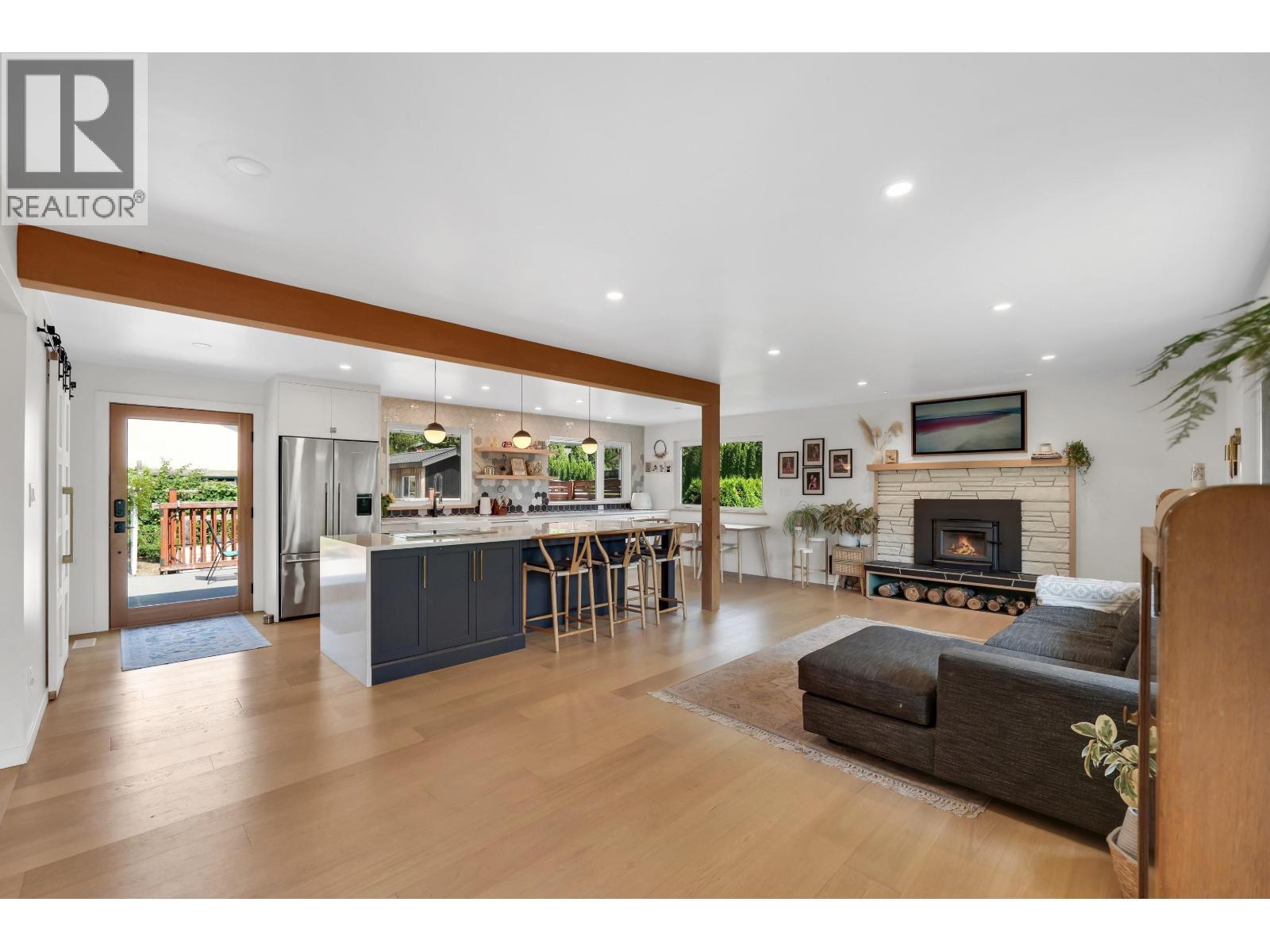 40256 AYR DRIVE, Squamish