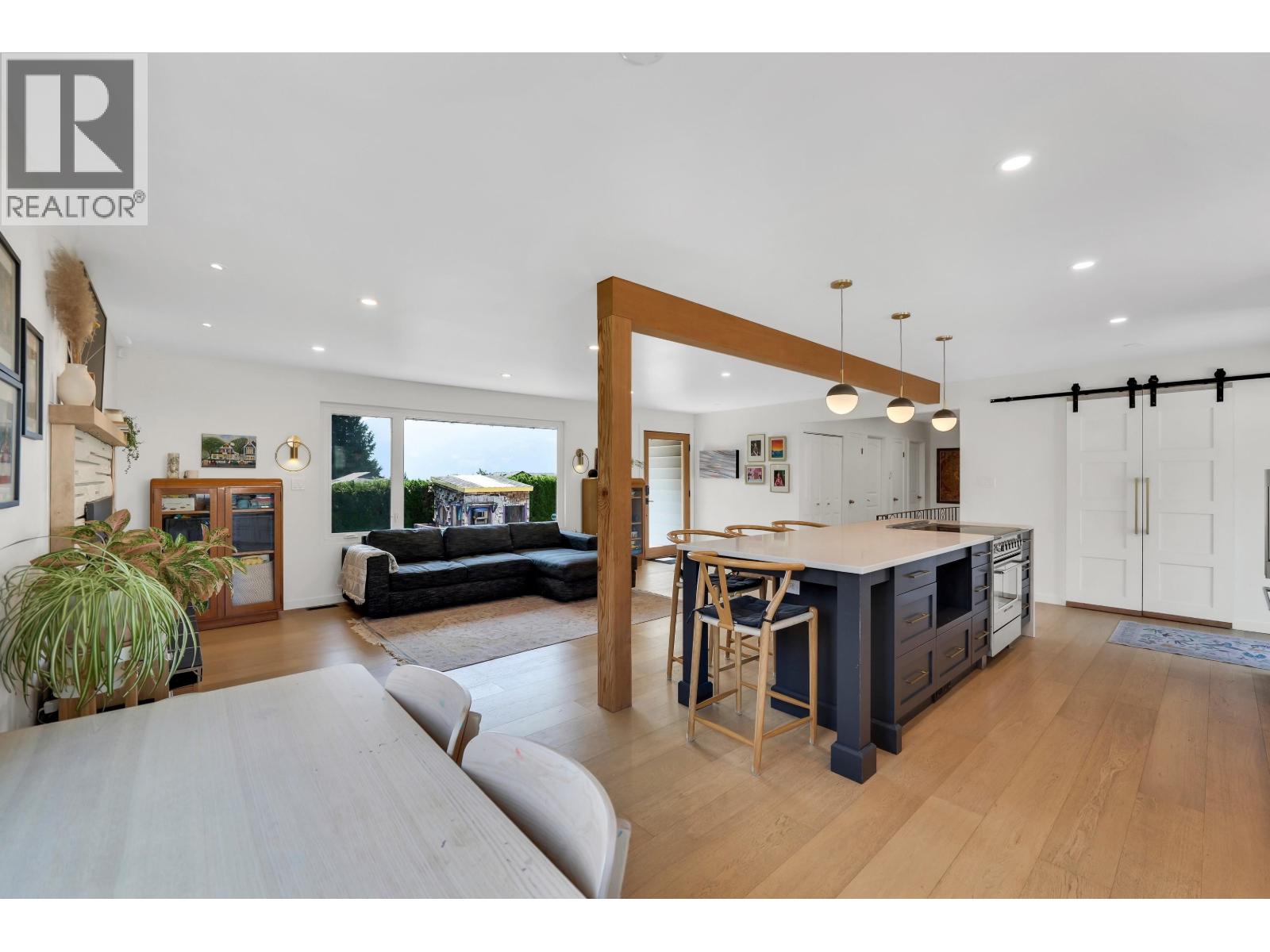40256 AYR DRIVE, Squamish