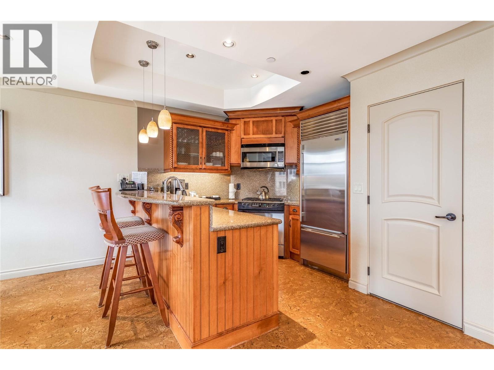 251 C6 1288 Water Street, Kelowna