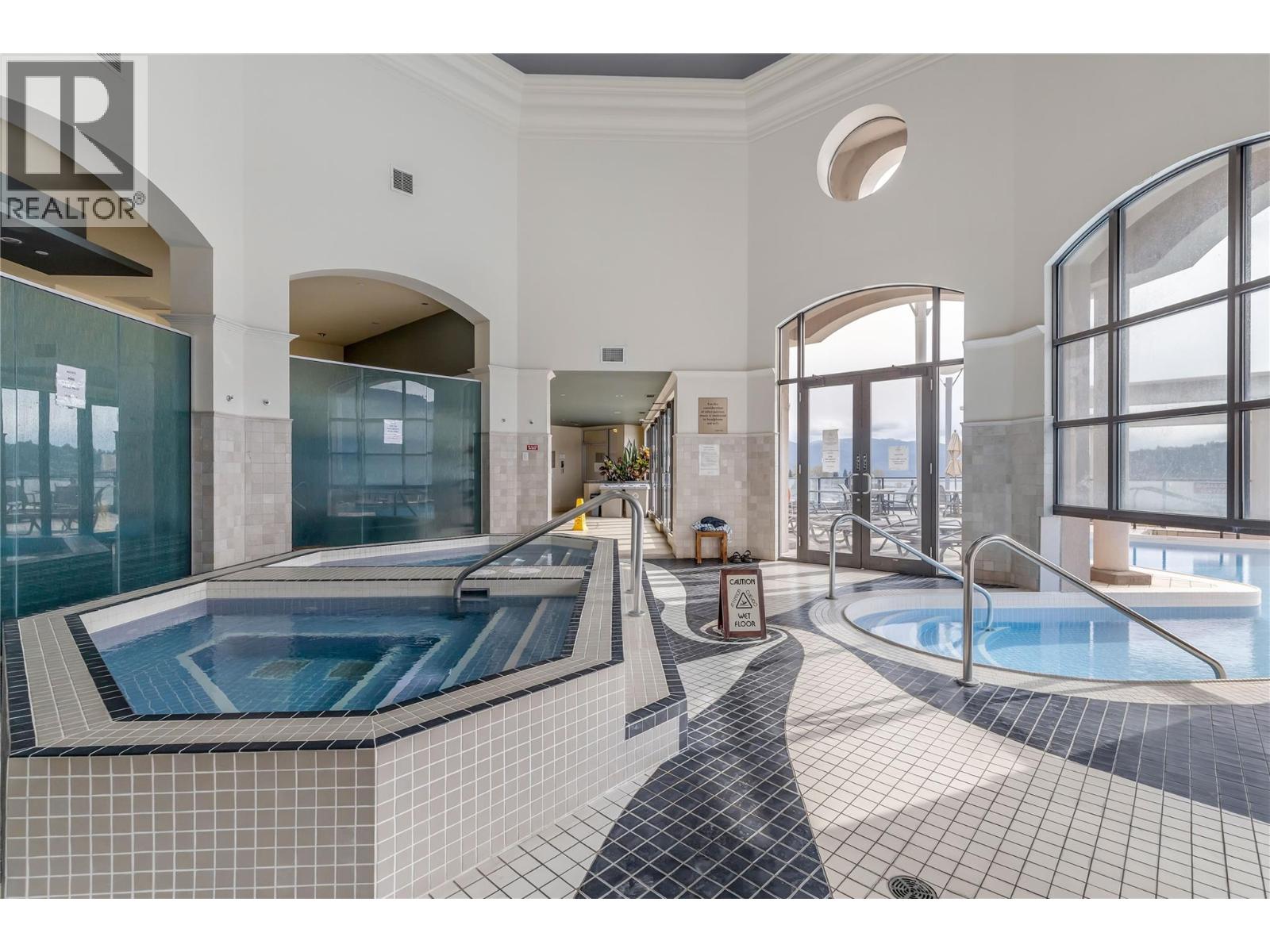 251 C6 1288 Water Street, Kelowna