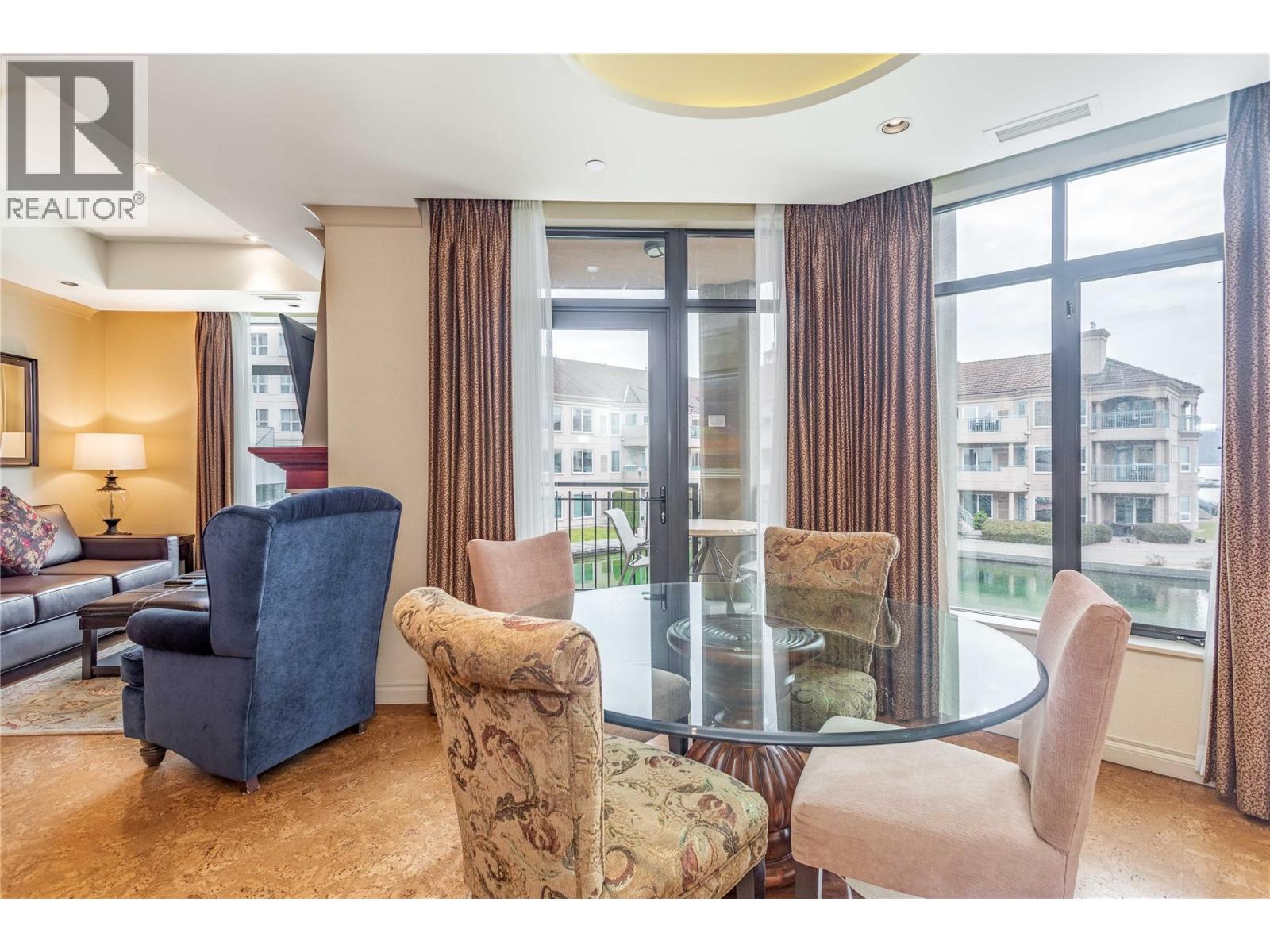 251 D6 1288 Water Street, Kelowna