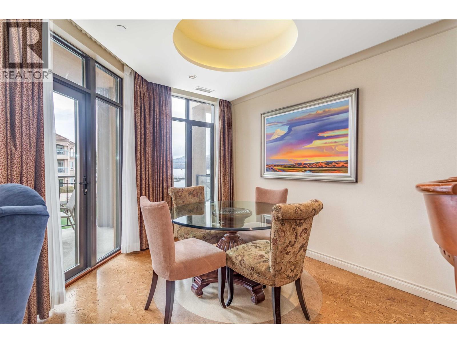 251 D6 1288 Water Street, Kelowna