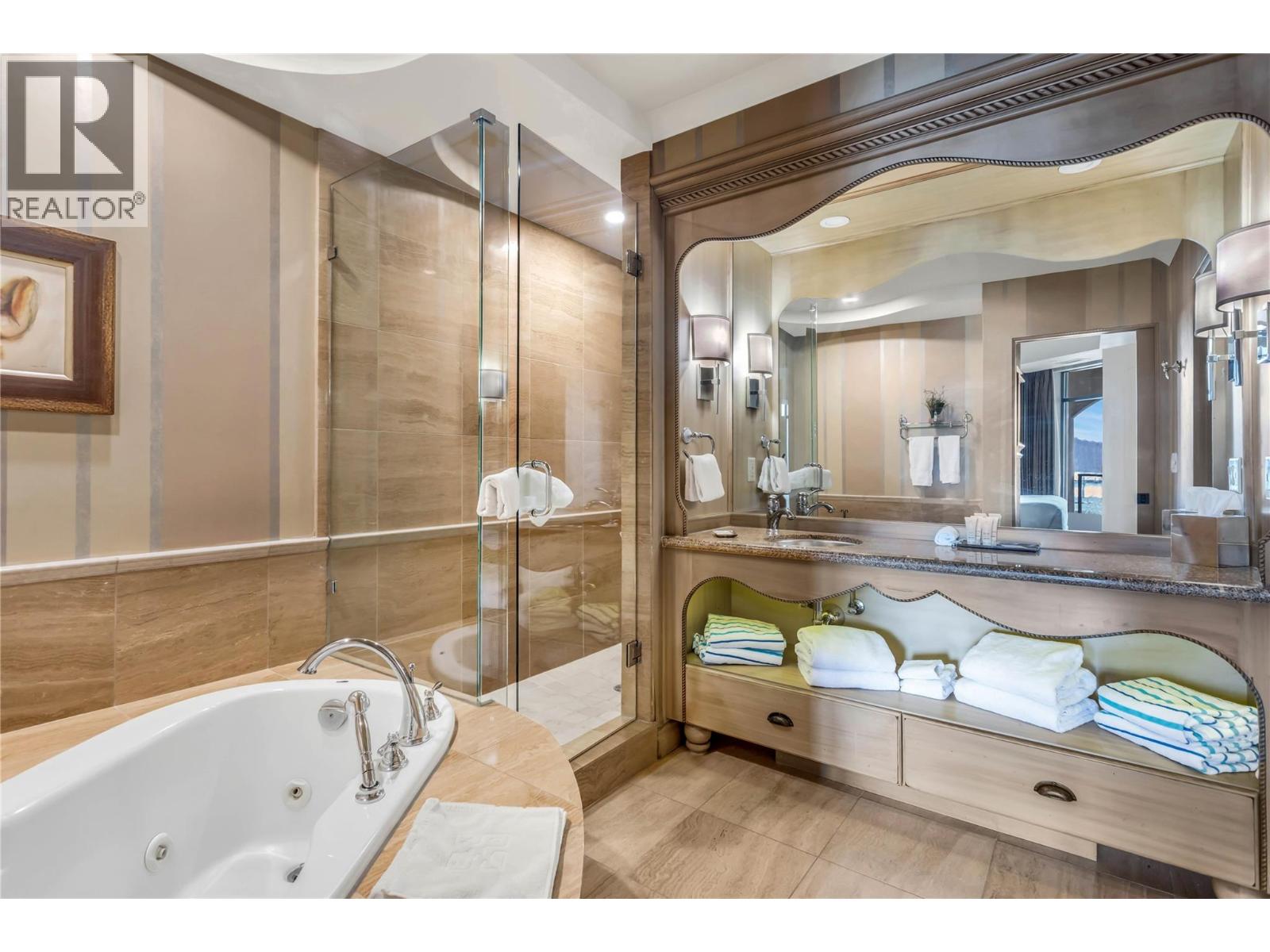 #255 L12 1288 Water Street - 16