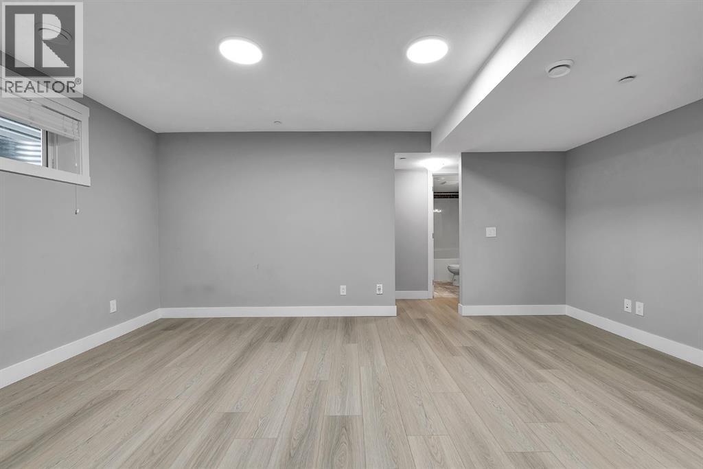 87 Howse Crescent NE - Image 24