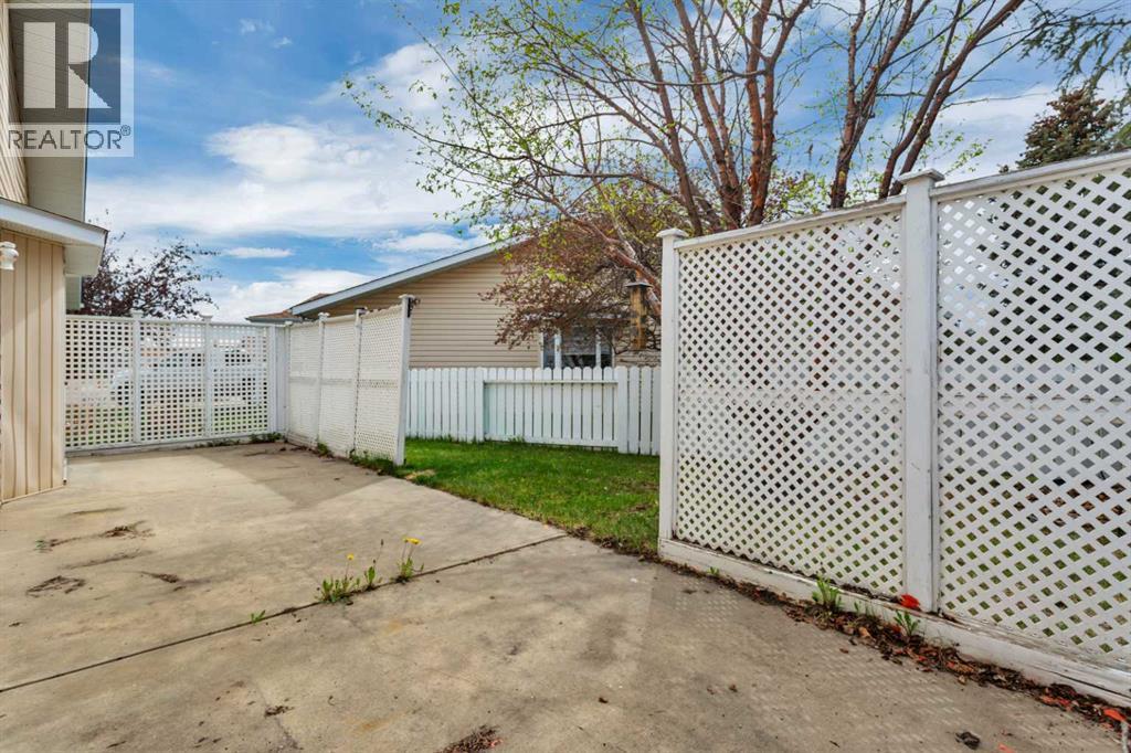 26 Dale Close, Red Deer