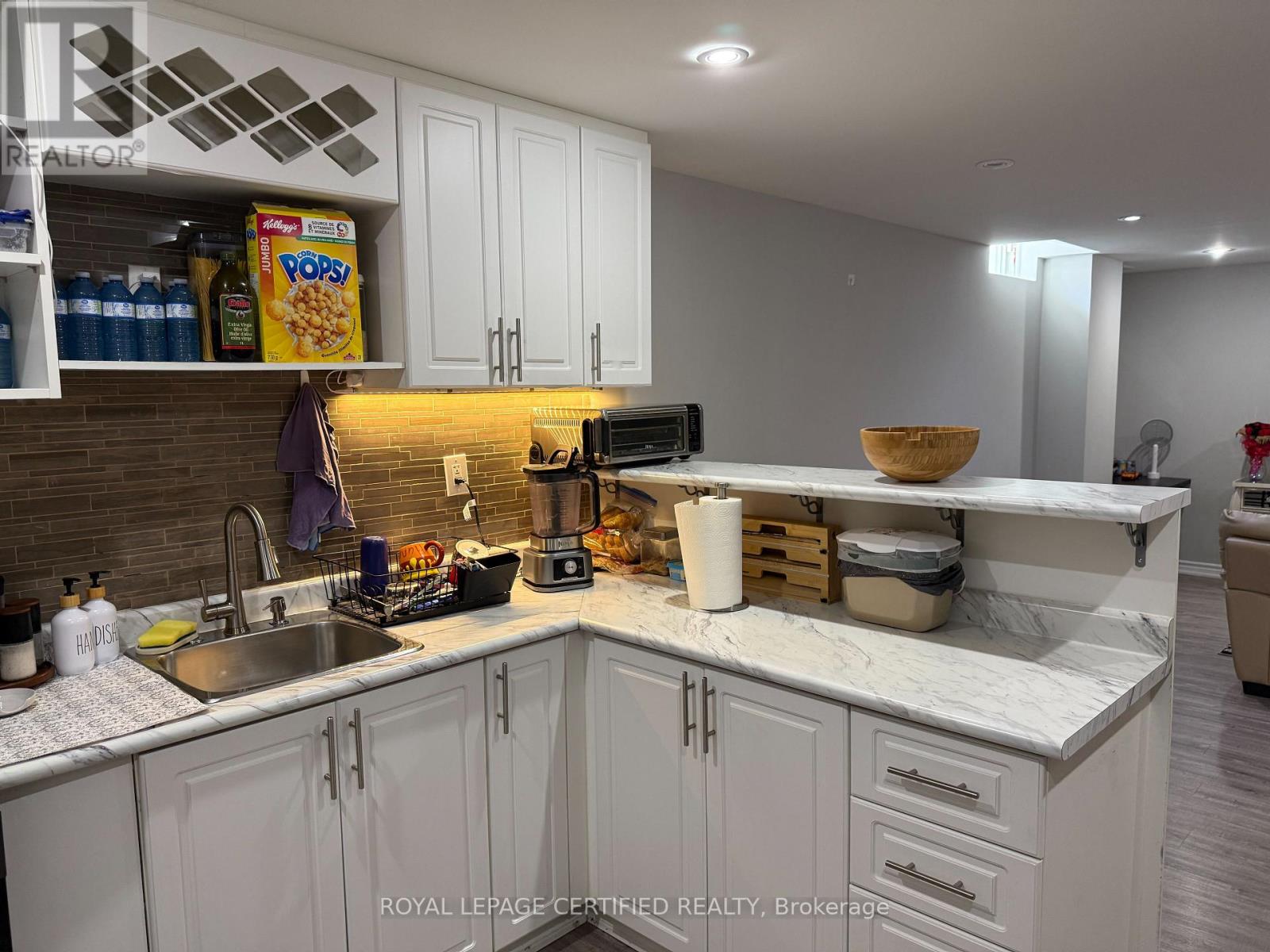 3226 PAUL HENDERSON DRIVE - 42