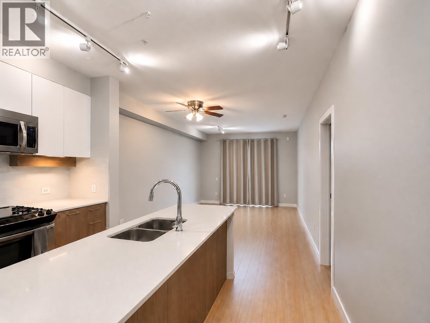 1 Bed, 1 Bath Apartment for Sale in Coquitlam – 113 618 COMO LAKE AVENUE, Coquitlam – MLS# R3146383 - Image 4