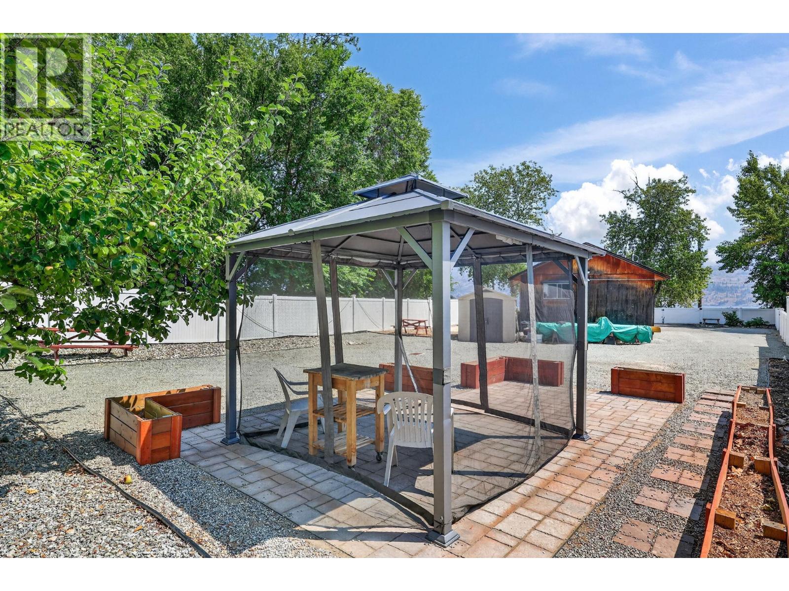 3922 Beach Avenue - 40
