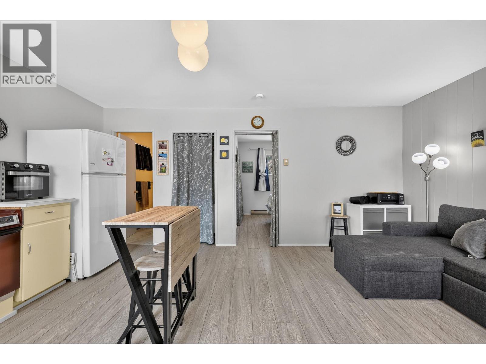 3922 Beach Avenue - 20