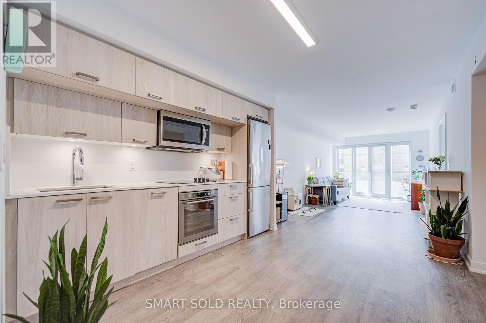 #813 50 MCCAUL STREET - 1
