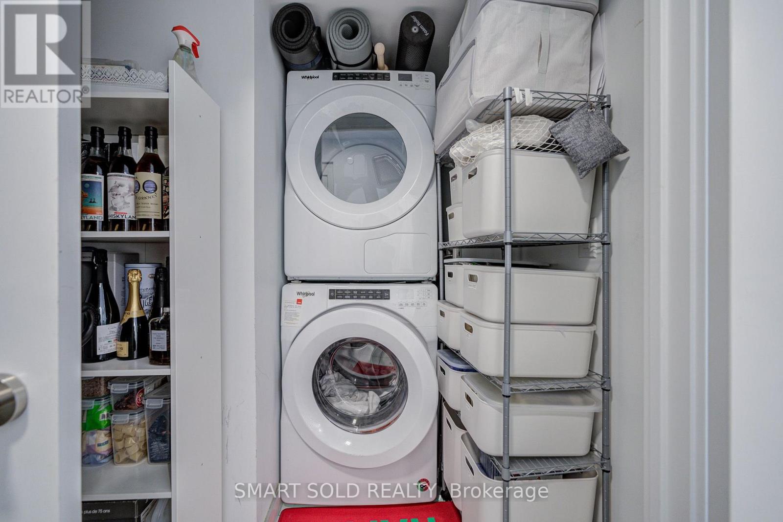 #813 50 MCCAUL STREET - 36