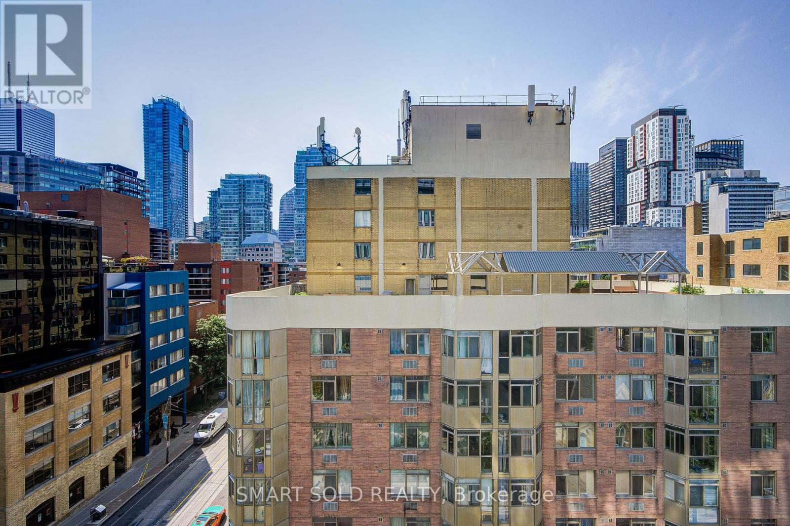 #813 50 MCCAUL STREET - 37