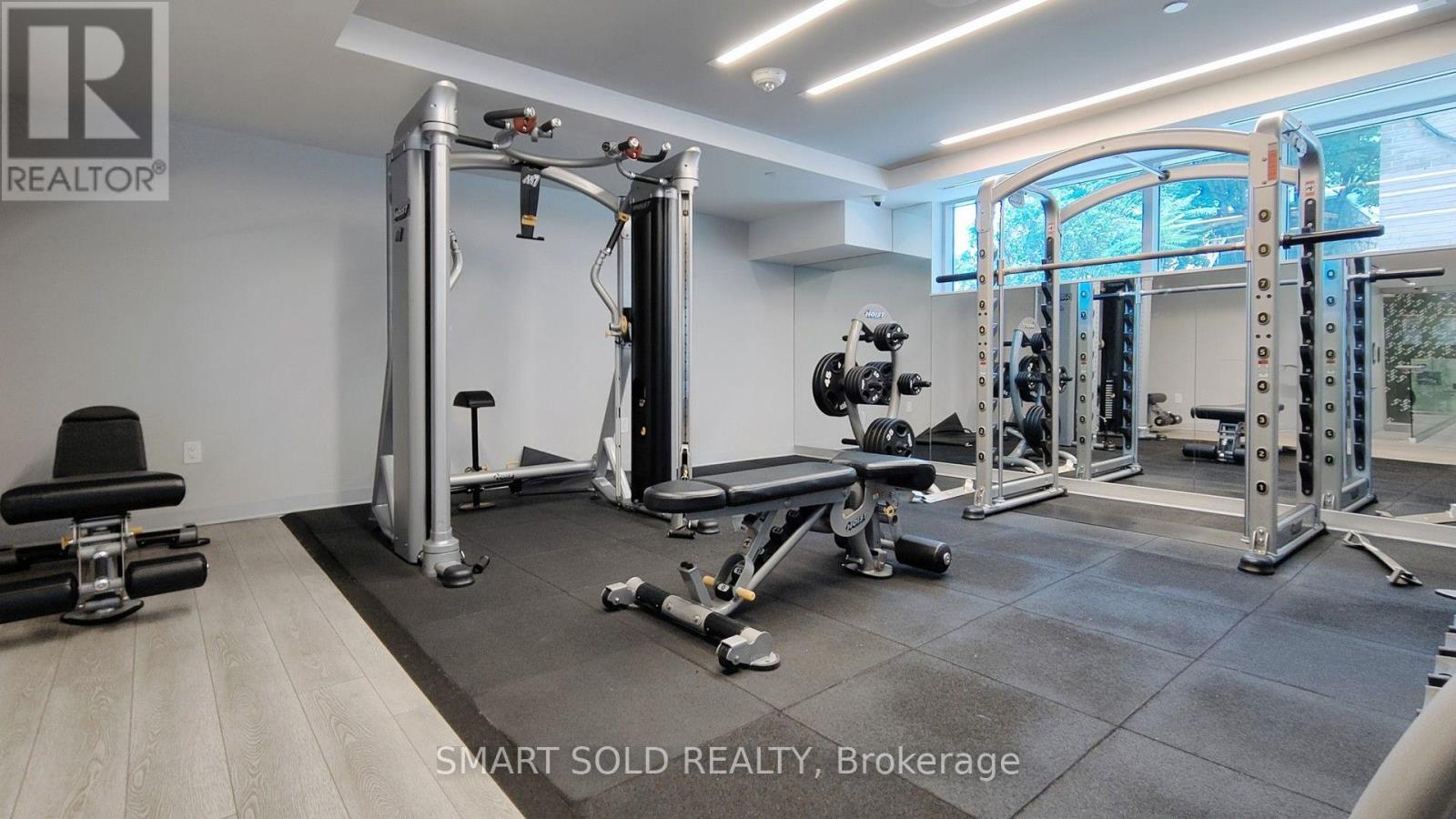 #813 50 MCCAUL STREET - 40