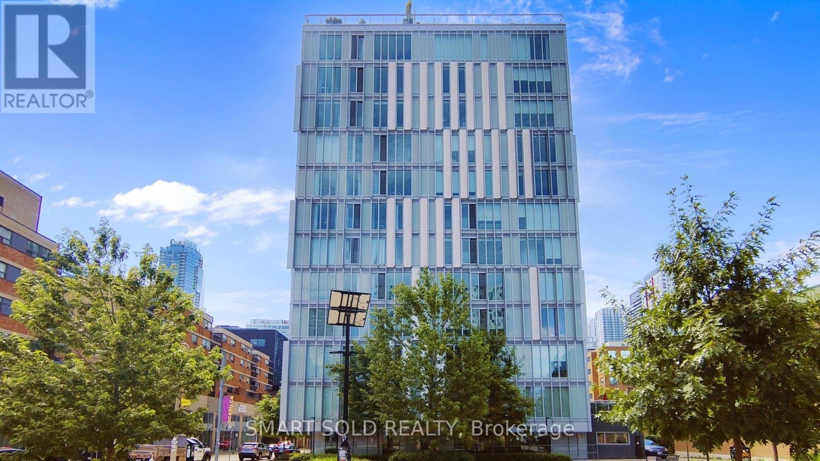 #813 50 MCCAUL STREET - 45