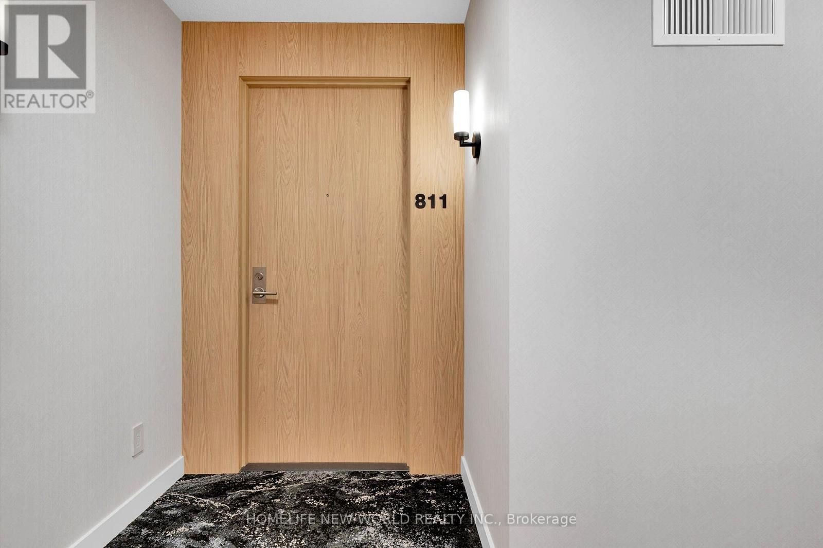 #811 28 TED ROGERS WAY - Image 5