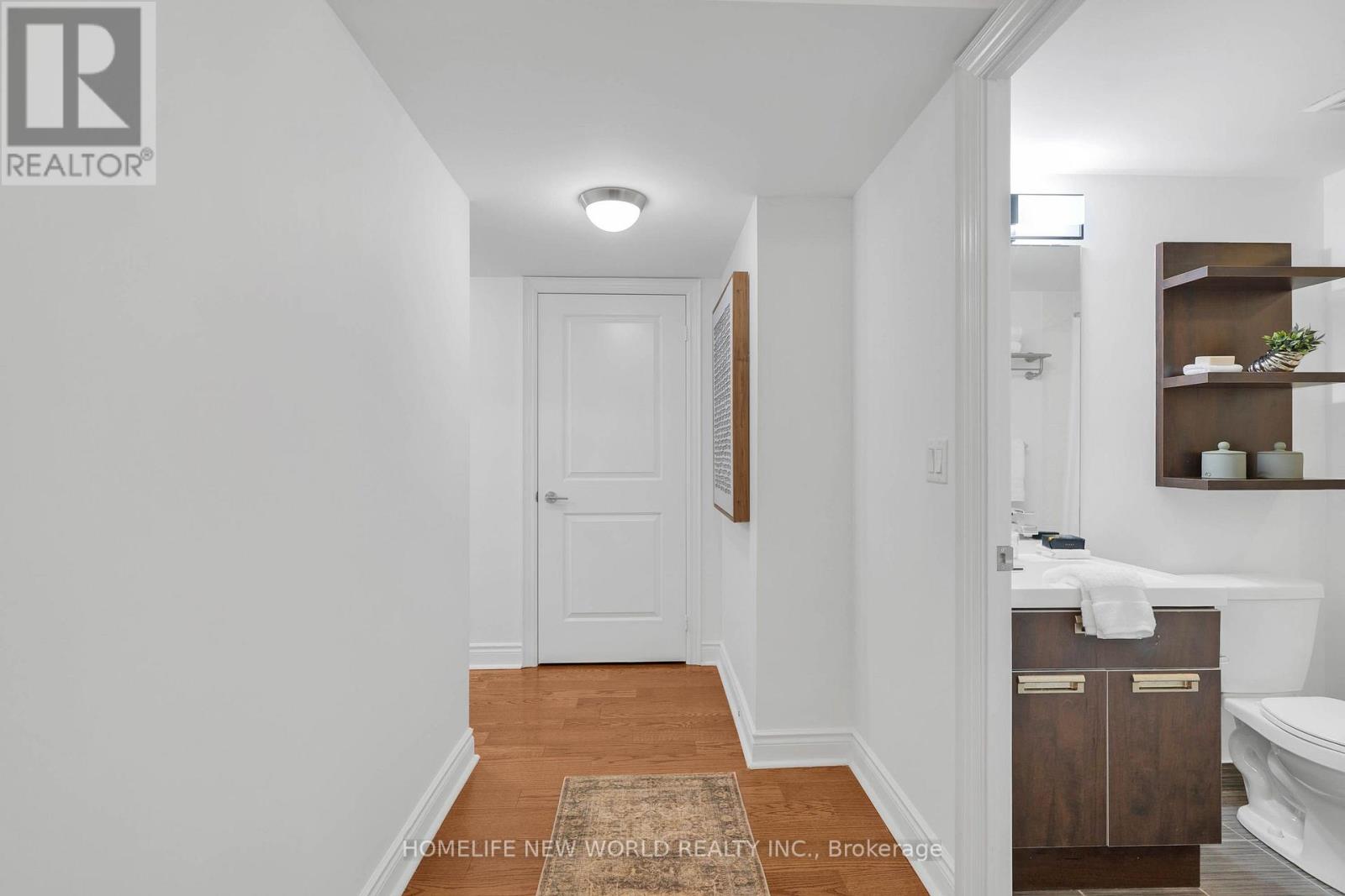 #811 28 TED ROGERS WAY - Image 6