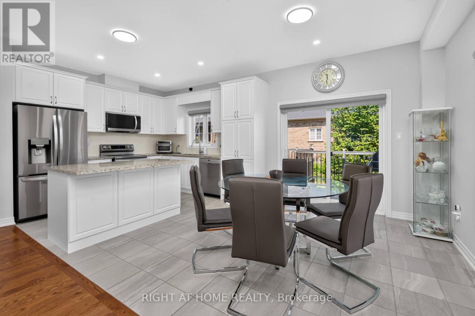 9 TEA ROSE DRIVE - 11