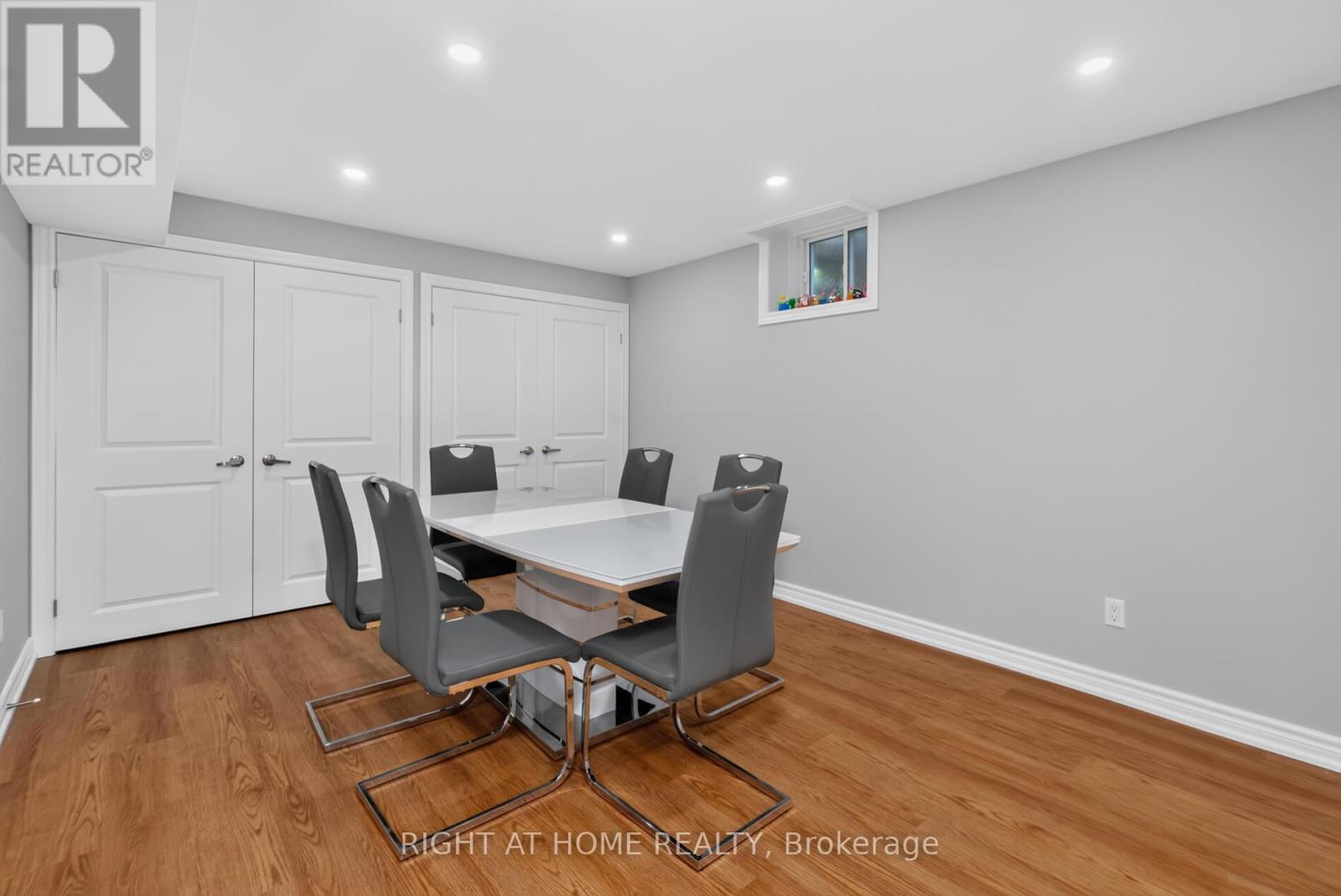 9 TEA ROSE DRIVE - 33
