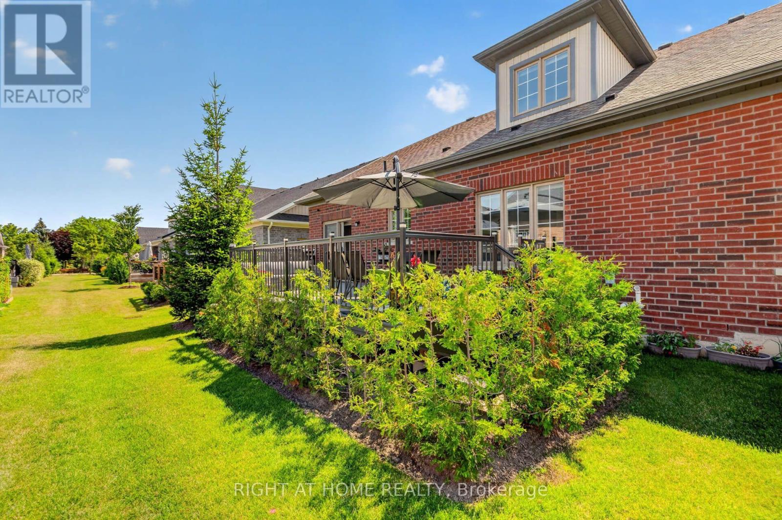 9 TEA ROSE DRIVE - 39