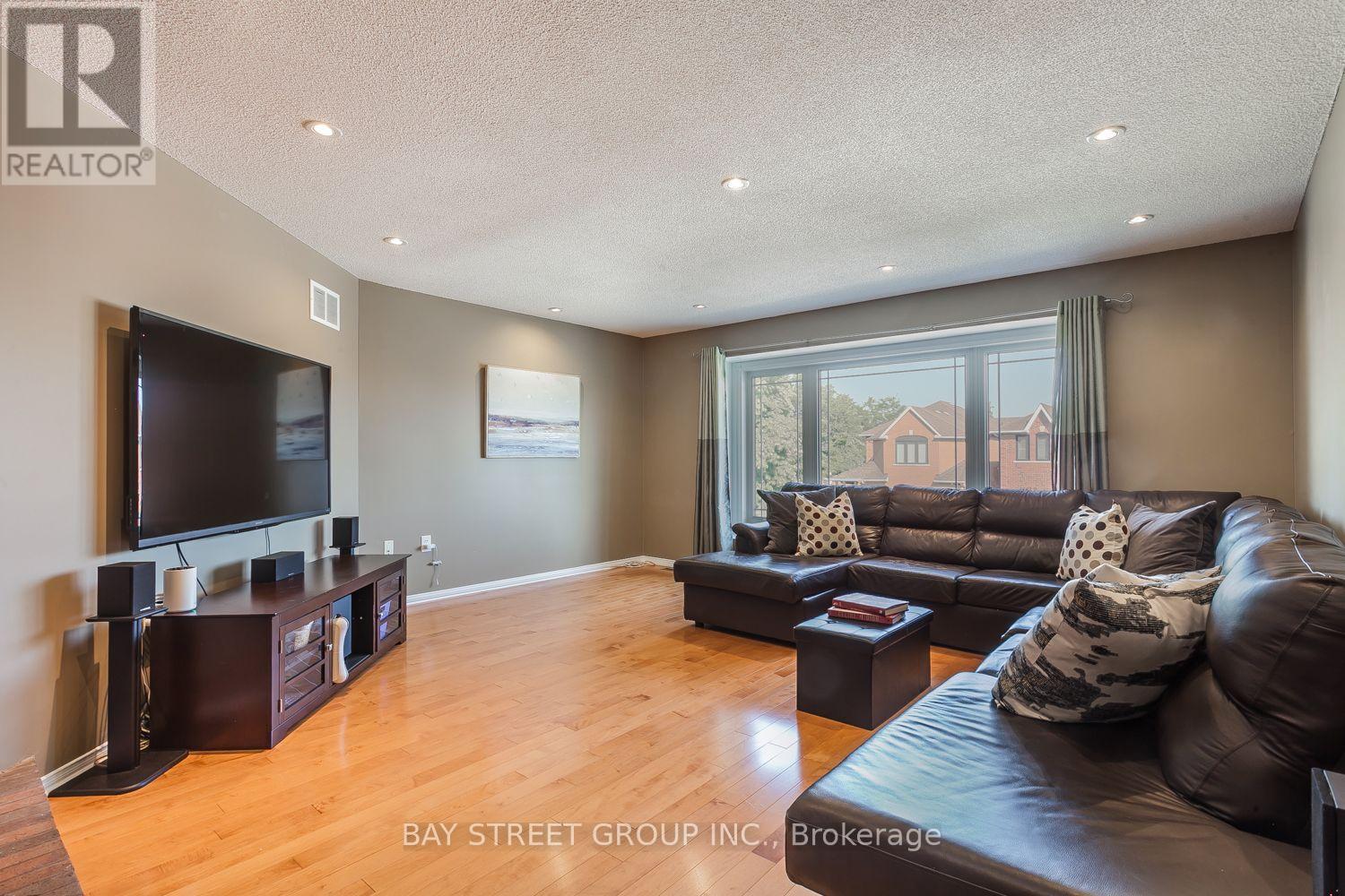 4882 ROSEBUSH ROAD - 16