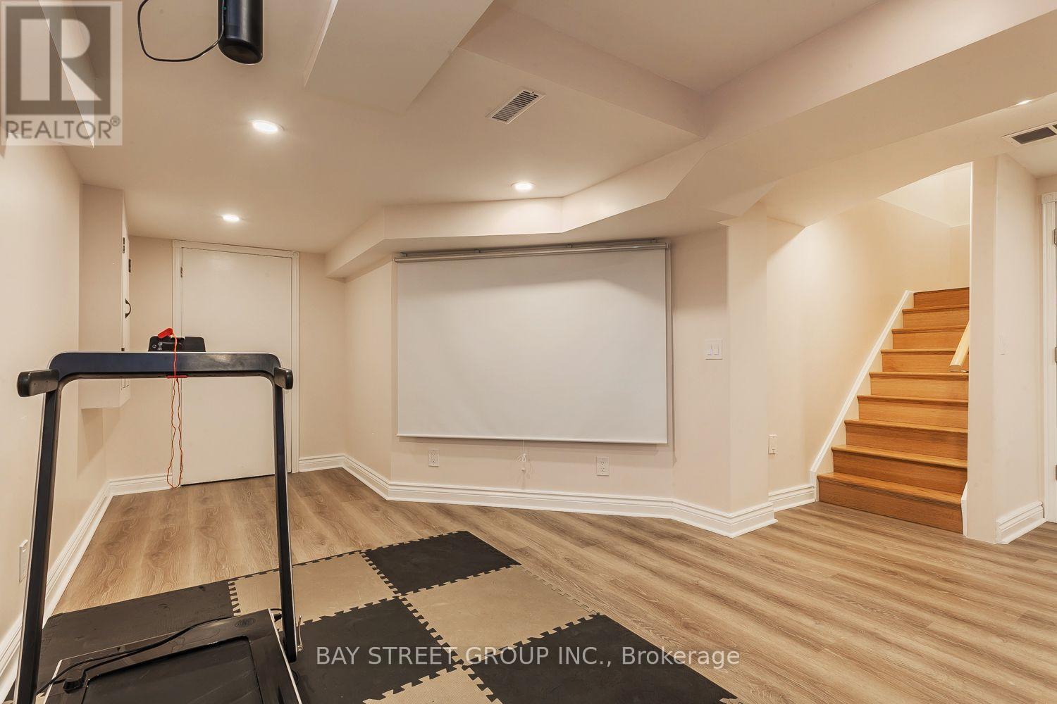 4882 ROSEBUSH ROAD - 29