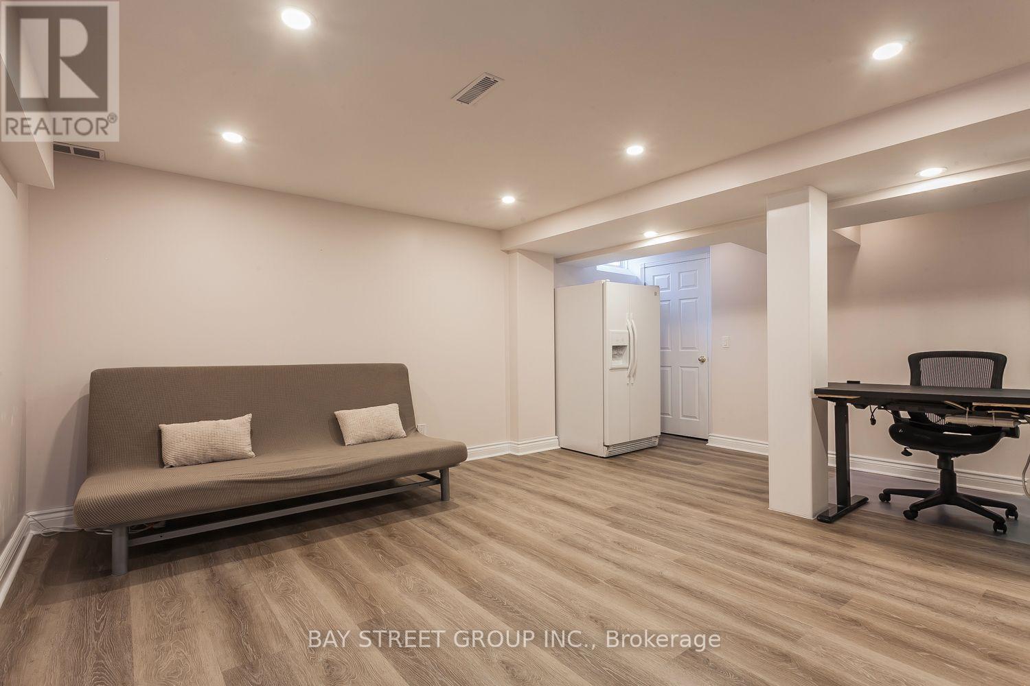 4882 ROSEBUSH ROAD - 30
