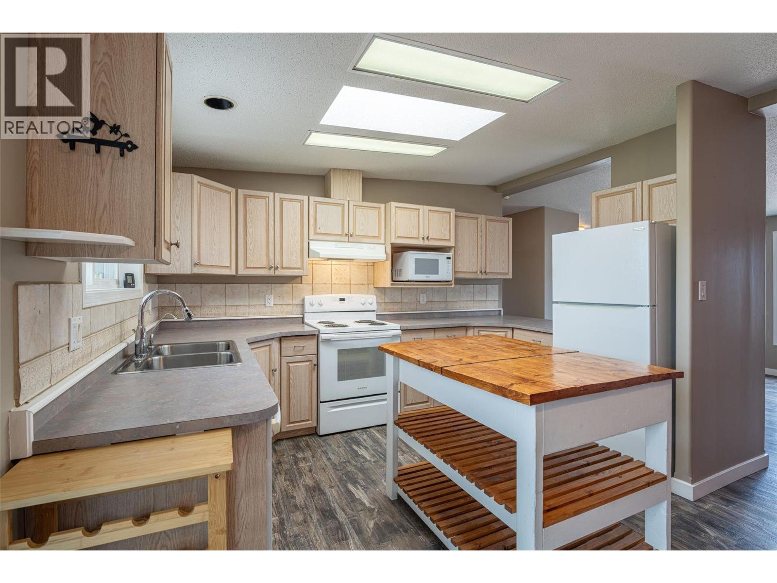 #26 9510 Highway 97 N - 13